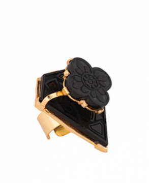 Fausta Black Onyx Floral Ring – Geometric Gold-Plated Statement Ring